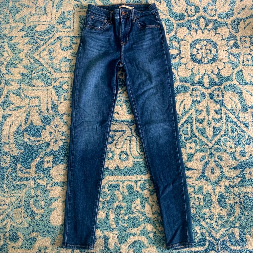 Levi’s 721 High Rise Blue Skinny Jeans Size 25